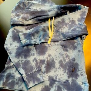 Lucky Brand pullover hoodie with front pocket